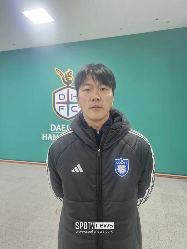 金英权:蔚山和山东泰山比赛取消令我很震惊,队员们也不知道原因